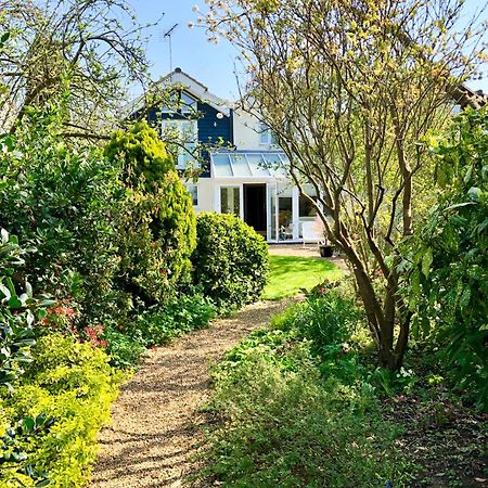 Laurels Bed & Breakfast Felsted Екстериор снимка