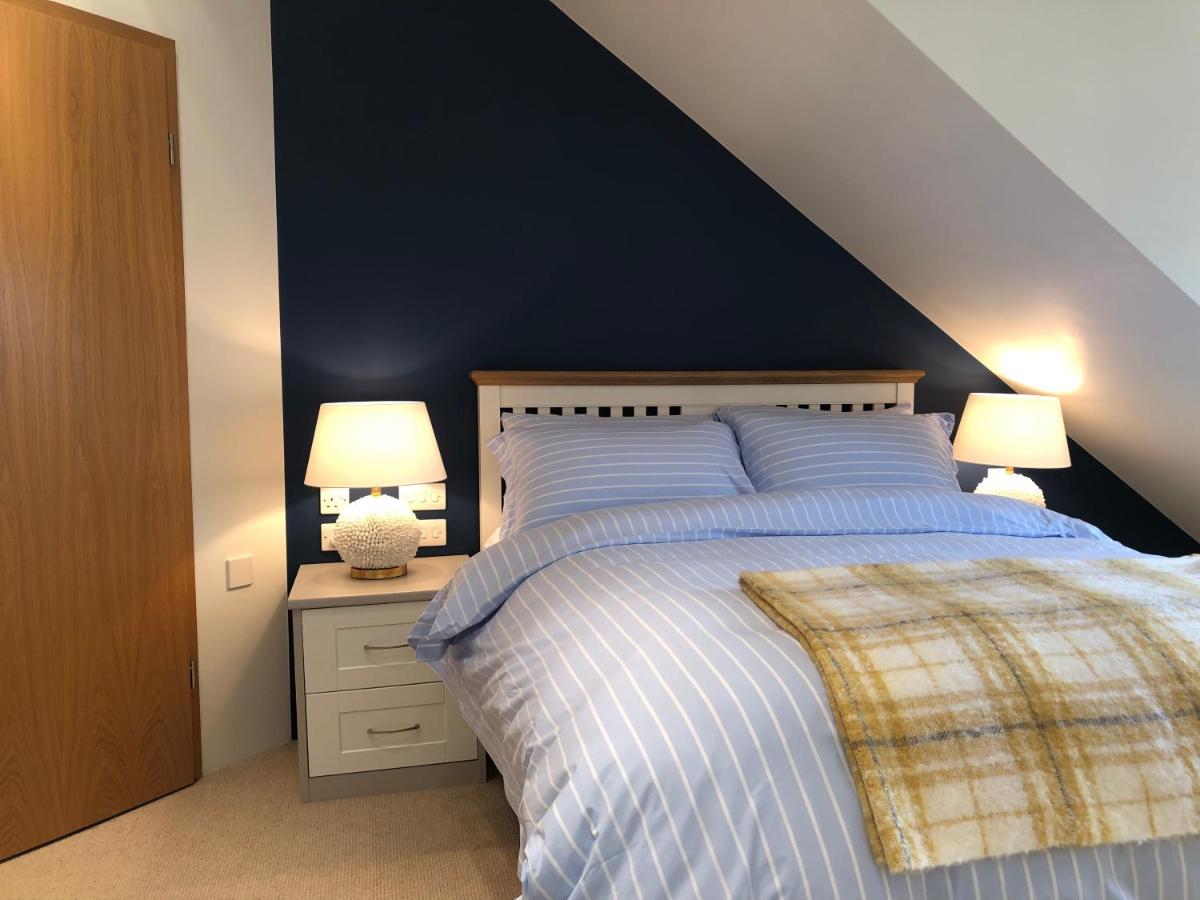 Laurels Bed & Breakfast Felsted Екстериор снимка